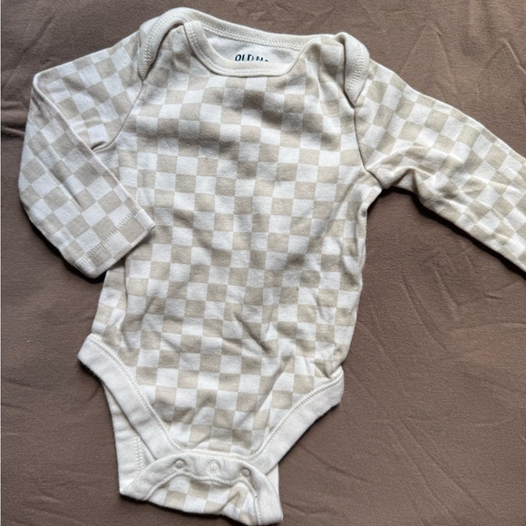 Old Navy Checkered Kids Bodysuit - Picture 1 of 1